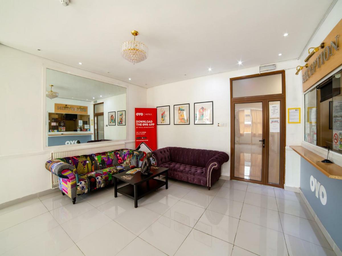 Oyo Osterley Park Hotel Isleworth Buitenkant foto