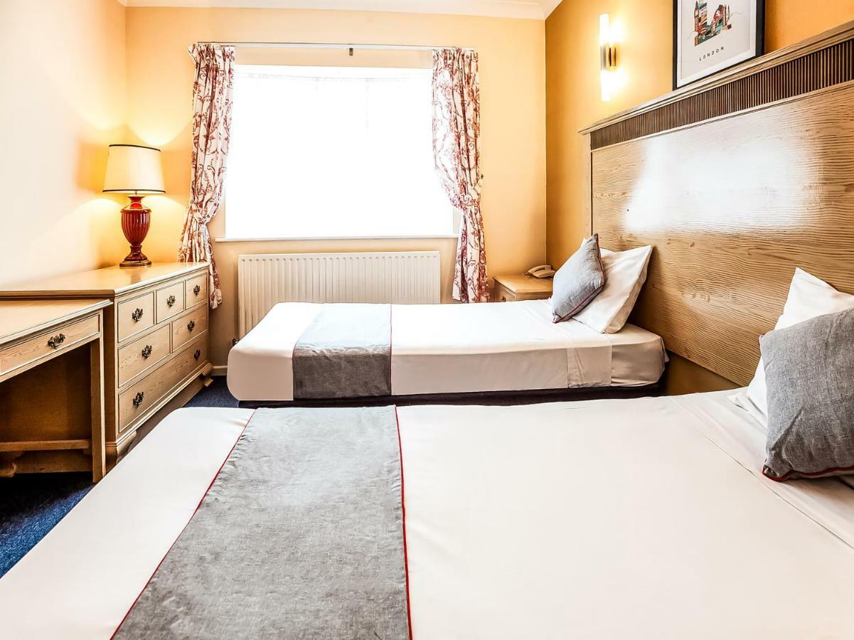 Oyo Osterley Park Hotel Isleworth Buitenkant foto