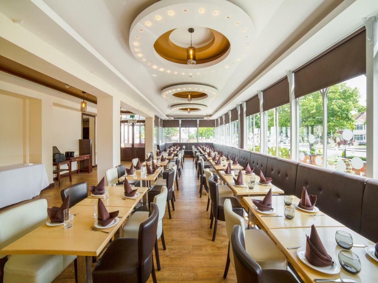 Oyo Osterley Park Hotel Isleworth Buitenkant foto